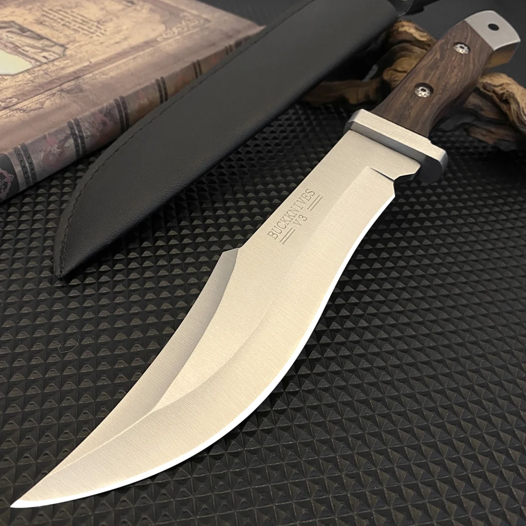 Stainless steel hunting knife with Black Sheath